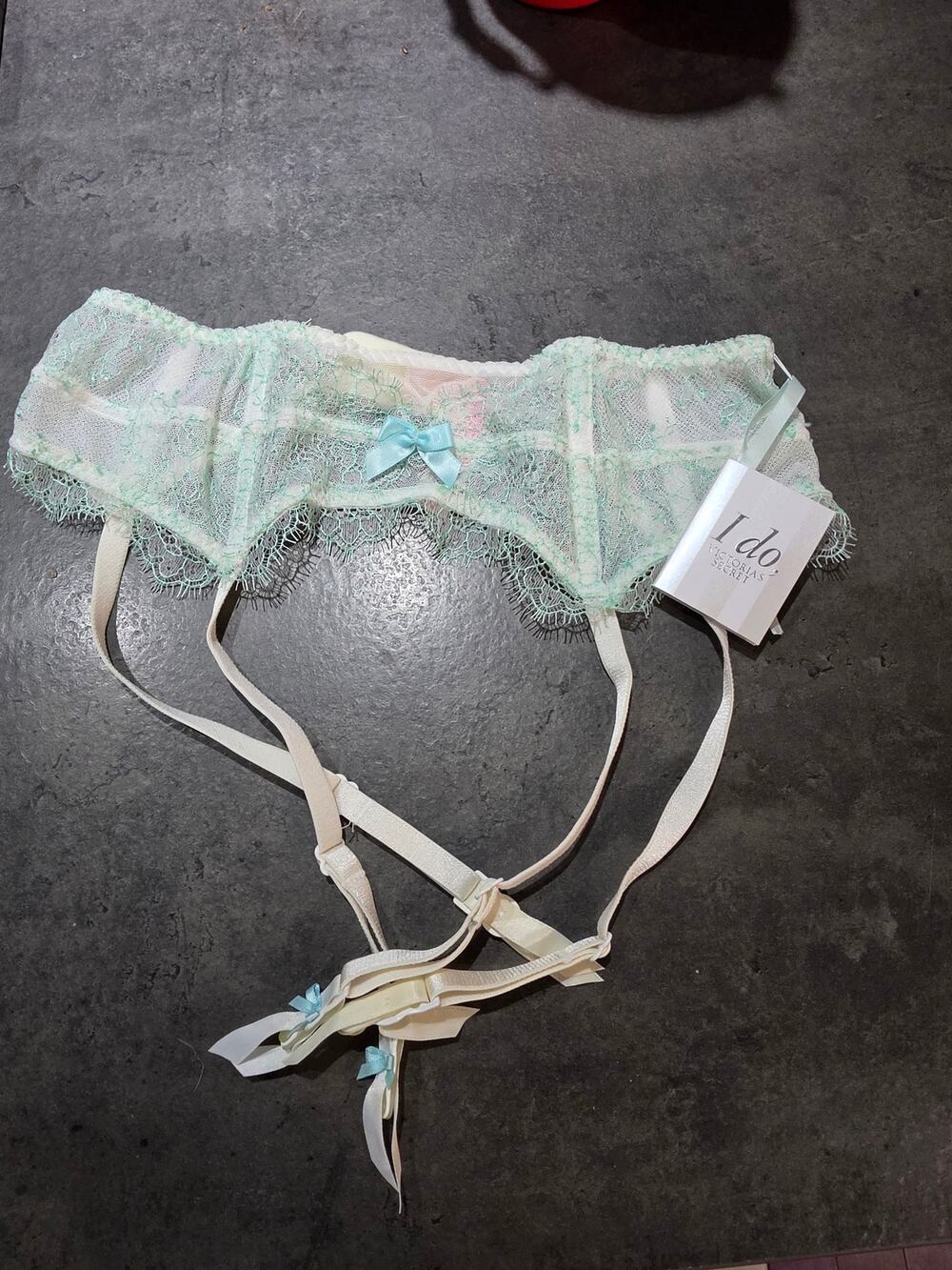 Victoria's secret I do wedding garter belt  XS/S NwT